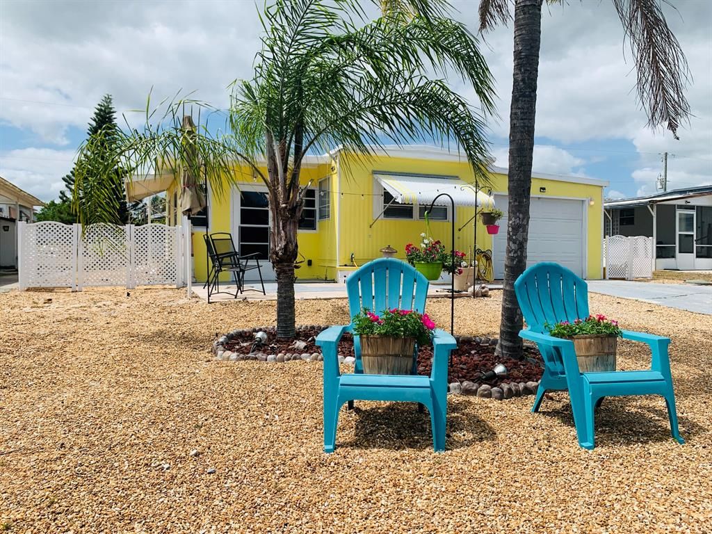 Photo of 8006 SE Wren Avenue, Hobe Sound, FL 33455 (MLS # R10707356)