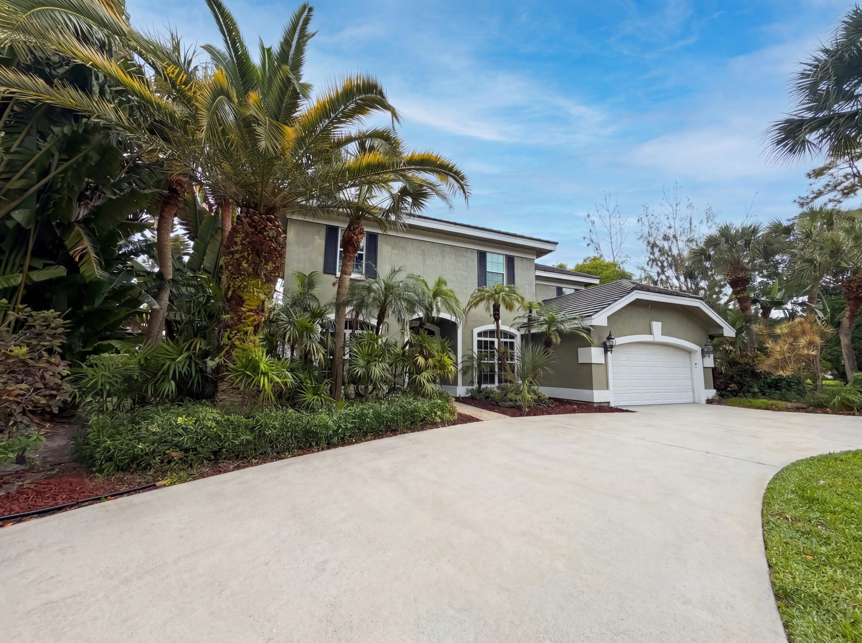 COUNTRY'S POINT 119-29 B - Residential