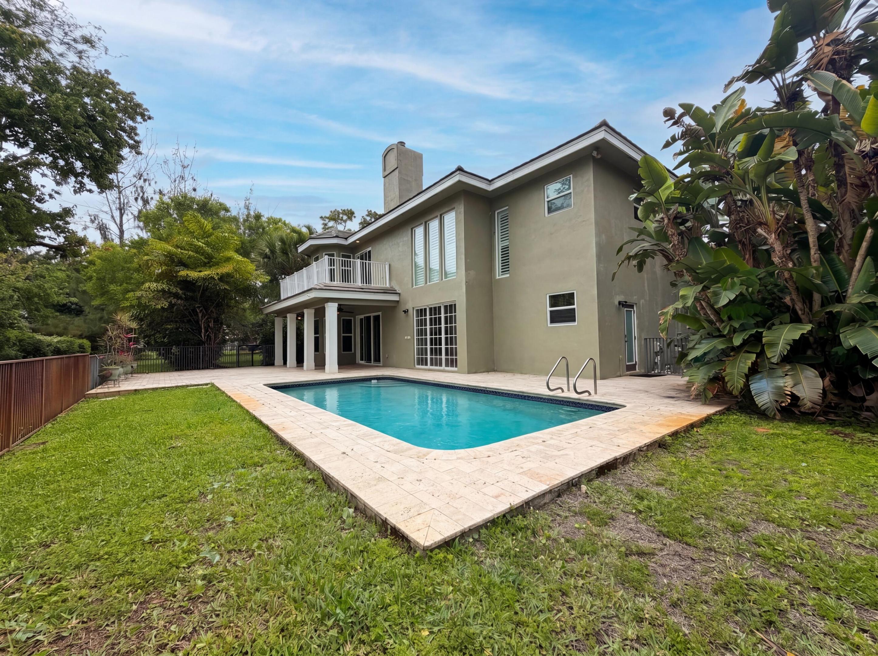 COUNTRY'S POINT 119-29 B - Residential