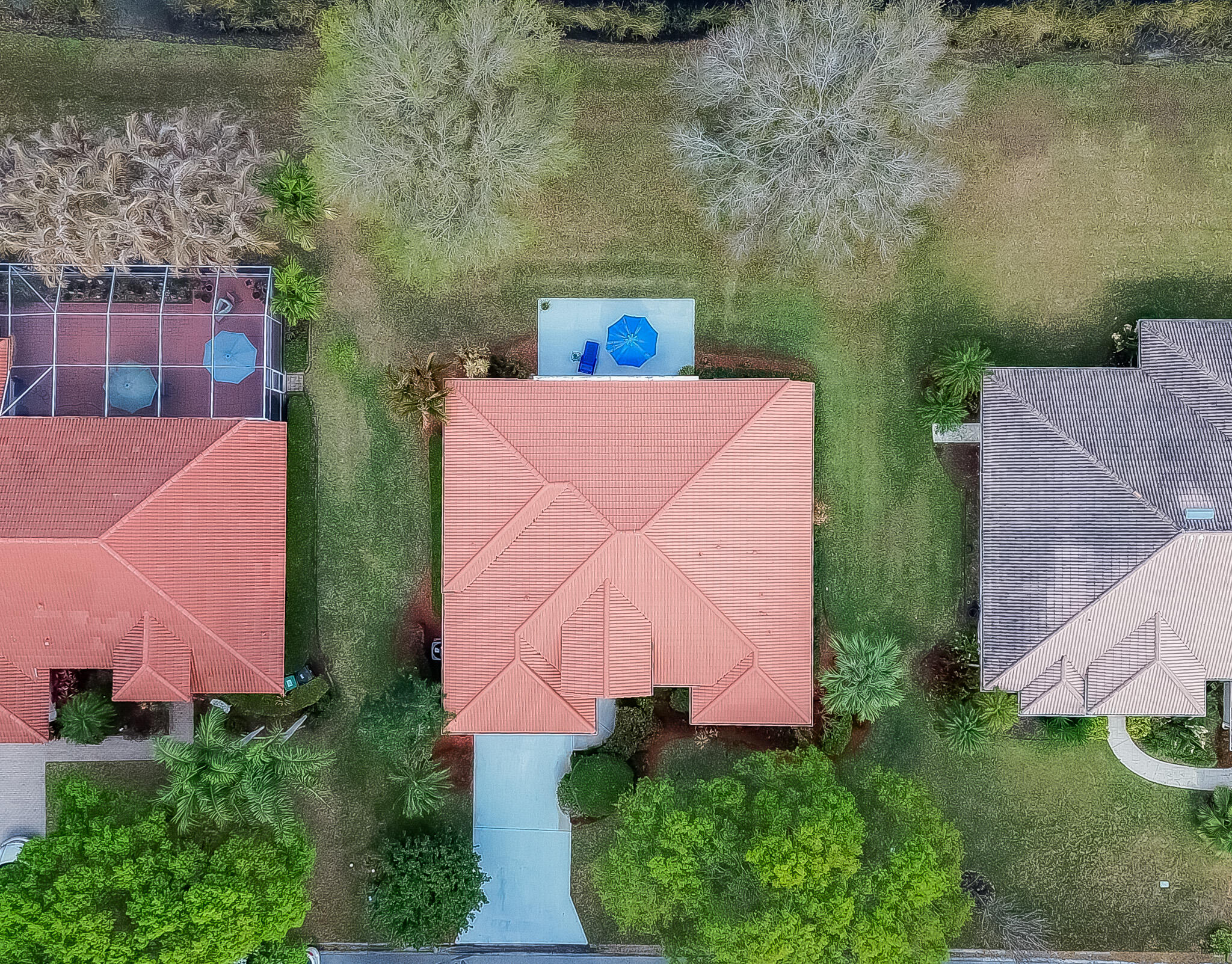 COUNTRY CLUB POINTE - Residential