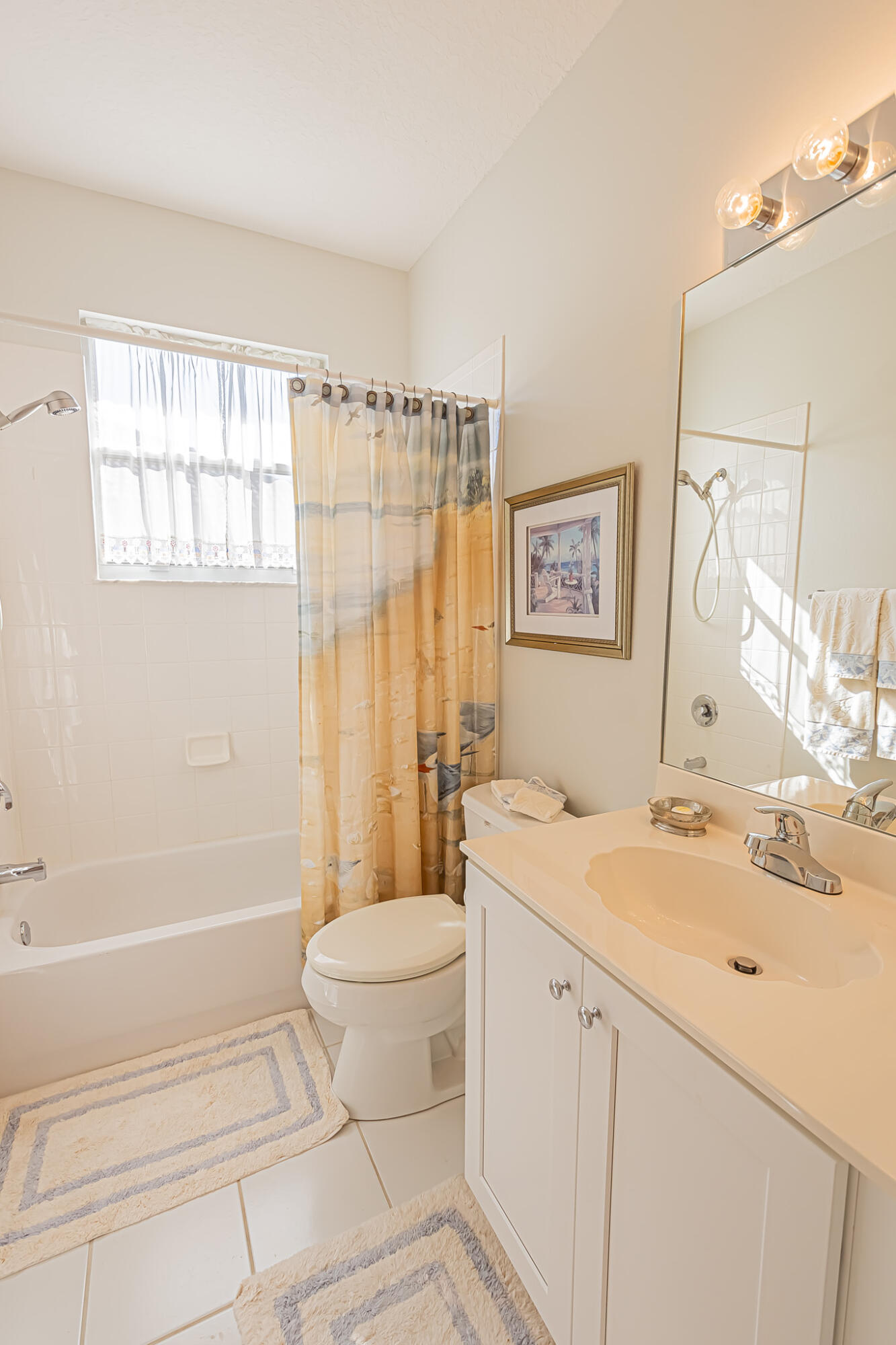 COUNTRY CLUB POINTE - Residential