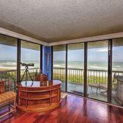 ISLAND CREST CONDOMINIUM - Residential