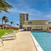 ISLAND CREST CONDOMINIUM - Residential