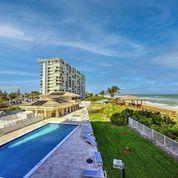 ISLAND CREST CONDOMINIUM - Residential