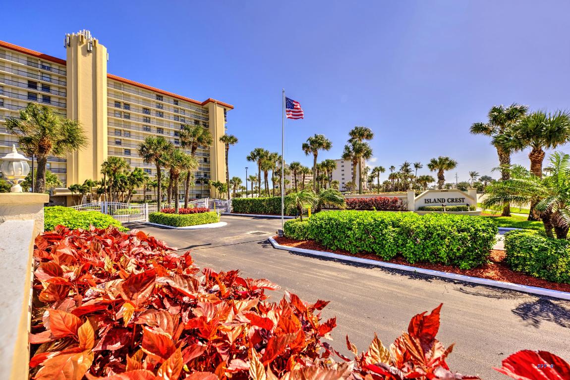 ISLAND CREST CONDOMINIUM - Residential