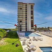 ISLAND CREST CONDOMINIUM - Residential