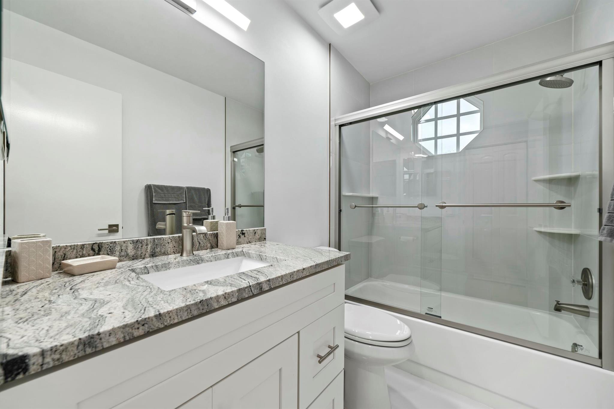 PLUM AT BOCA POINTE CONDOS ONE THRU 15 FILED IN OR - Residential Lease