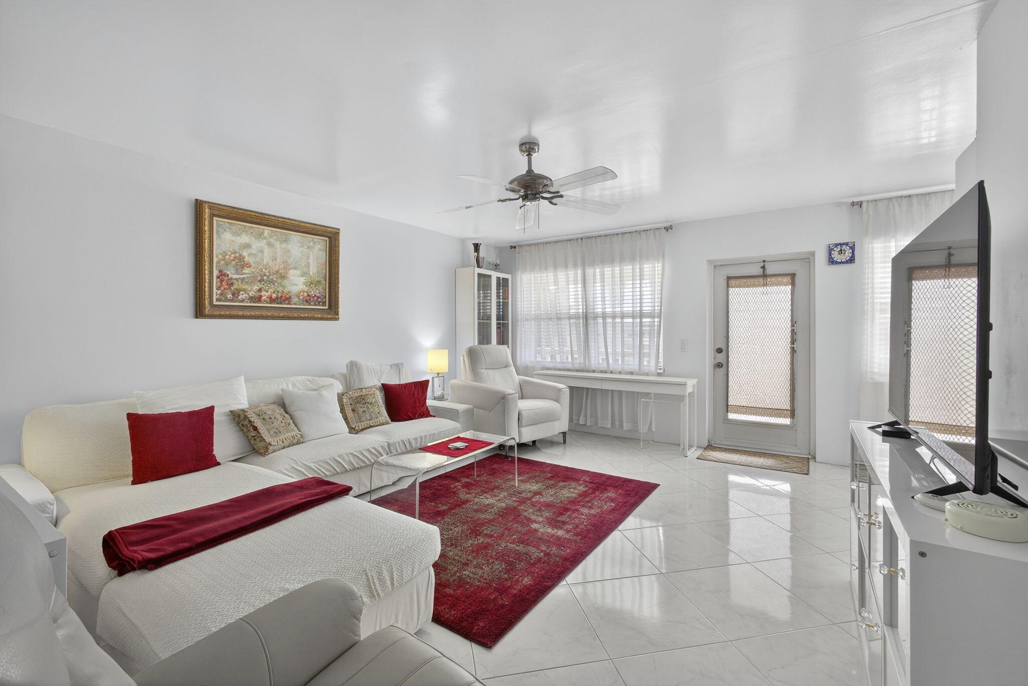 114 Somerset F
