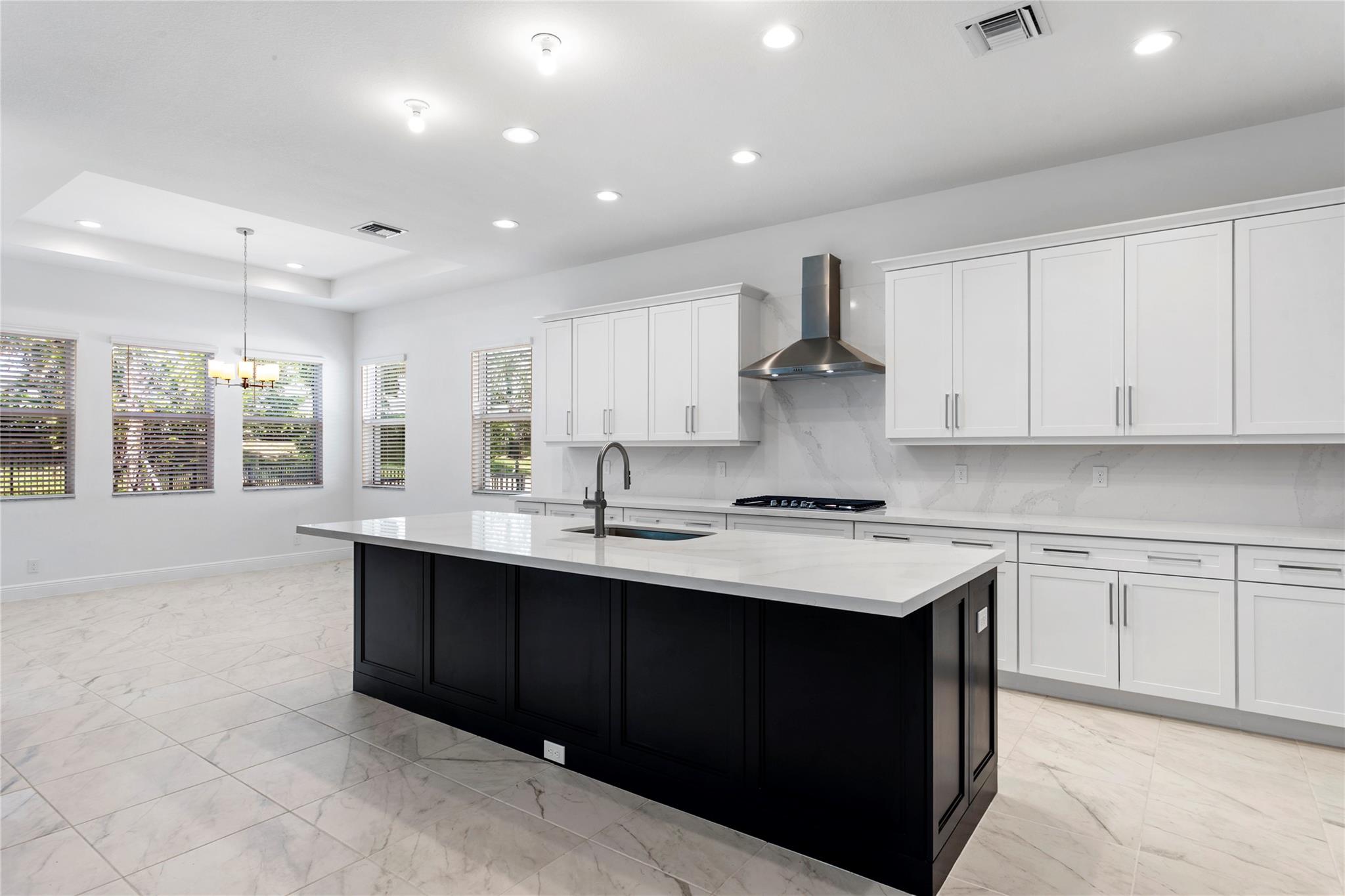9224 Crestview Cir