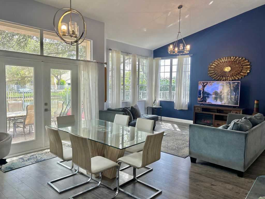 Photo of 1236 Bayview Circle, Weston, FL 33326 (MLS # B26001305)