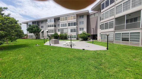 A home in Lauderdale Lakes