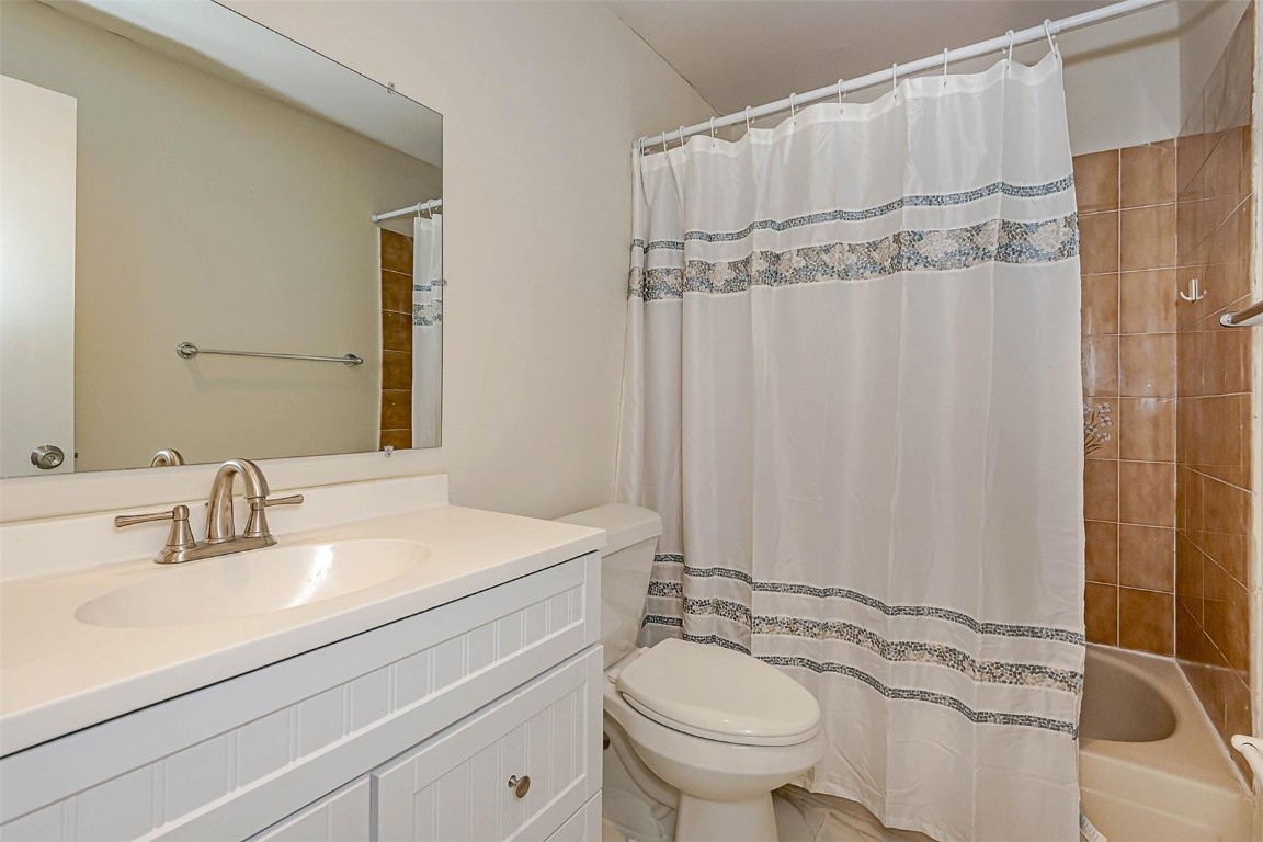 FAIRWAY COVE - Residential