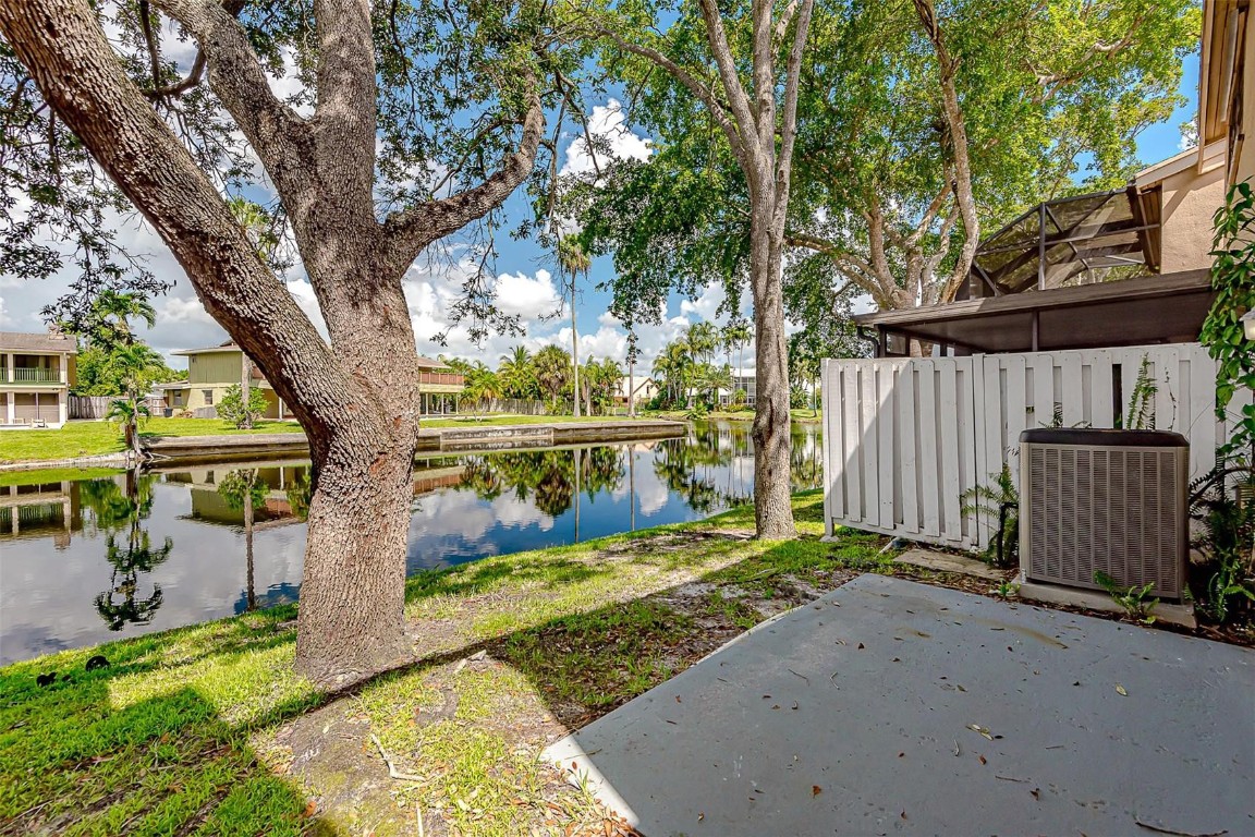 FAIRWAY COVE - Residential