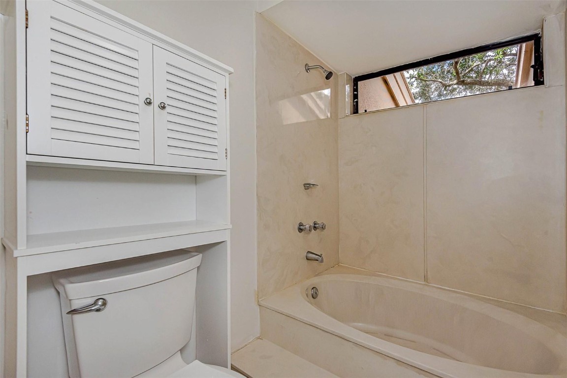 FAIRWAY COVE - Residential