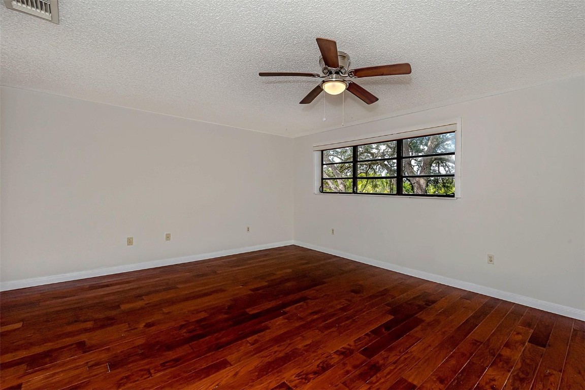 FAIRWAY COVE - Residential