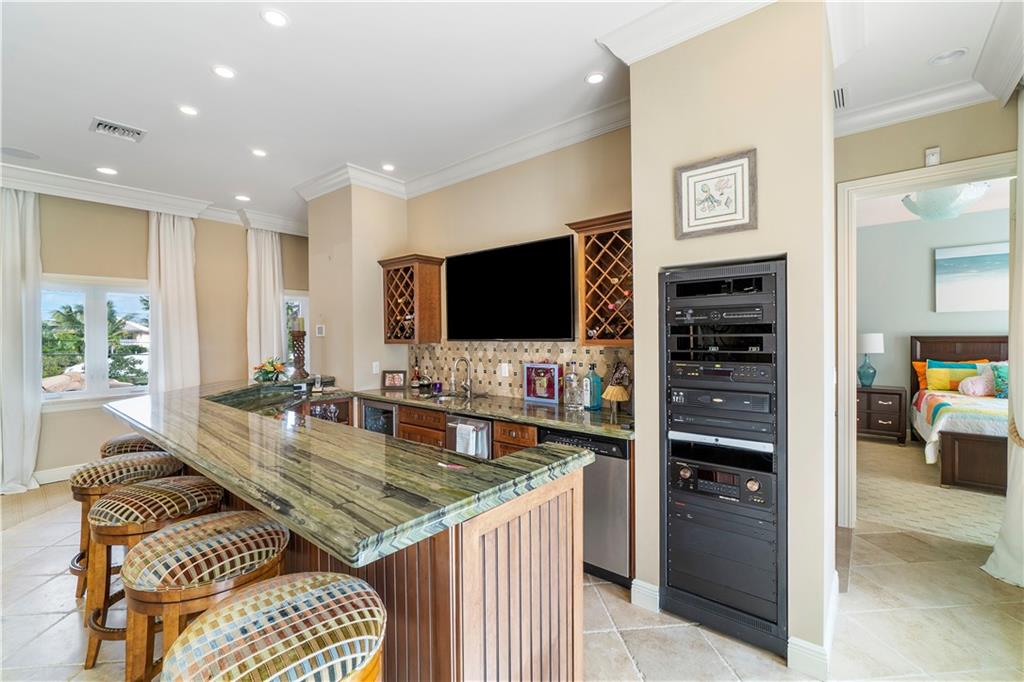 Hillsboro Harbor - Residential