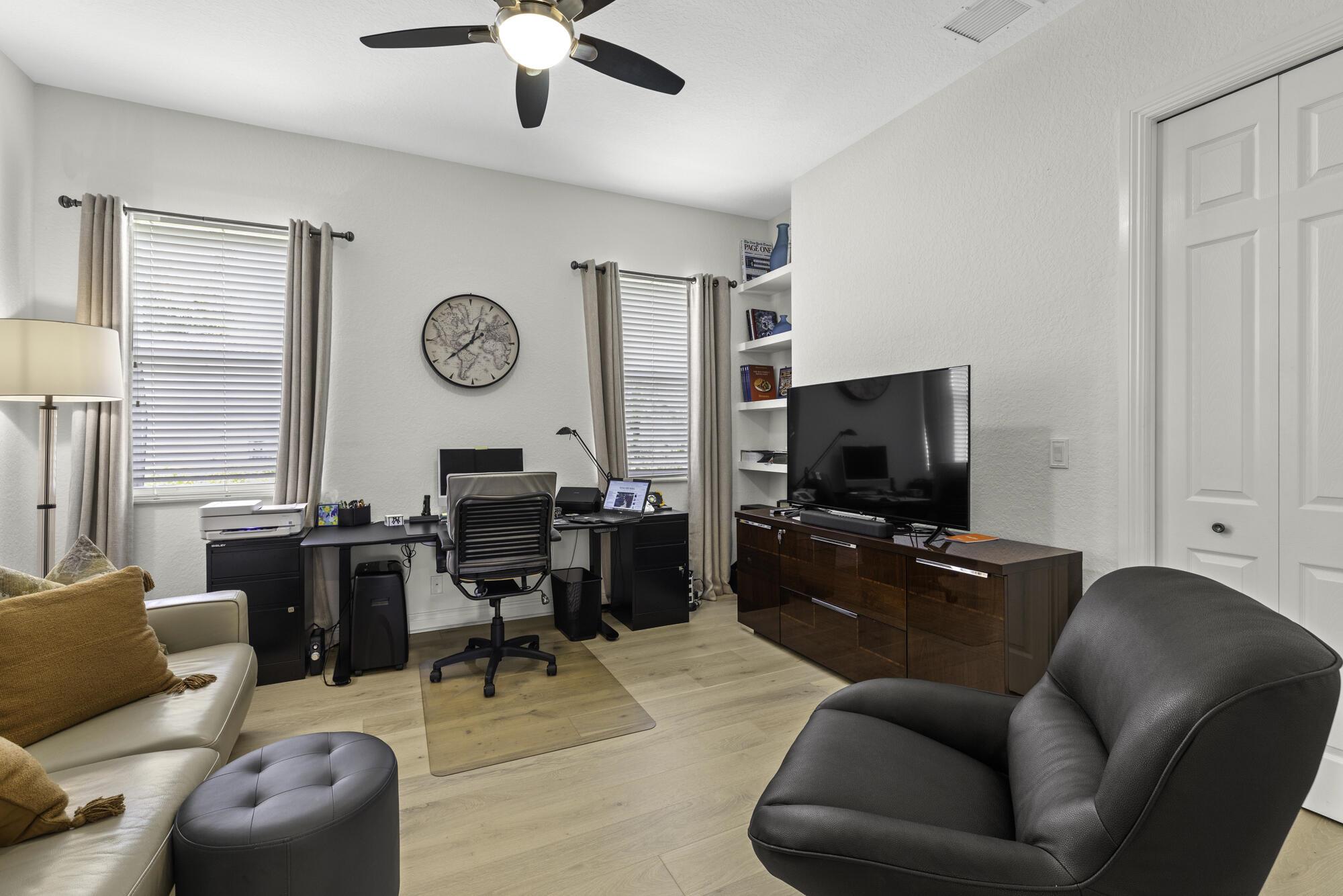 EQUESTRIAN CLUB - Residential