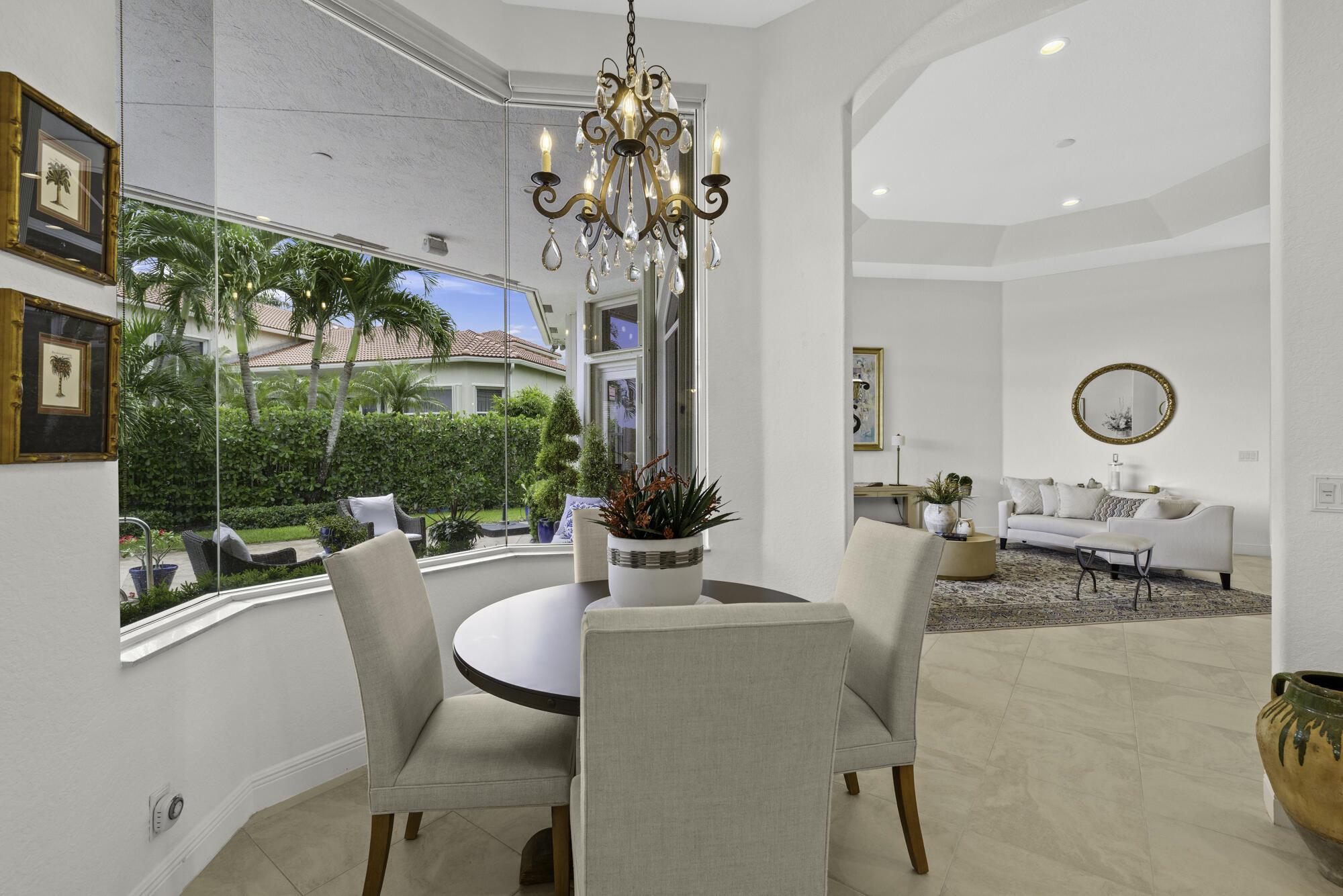 EQUESTRIAN CLUB - Residential