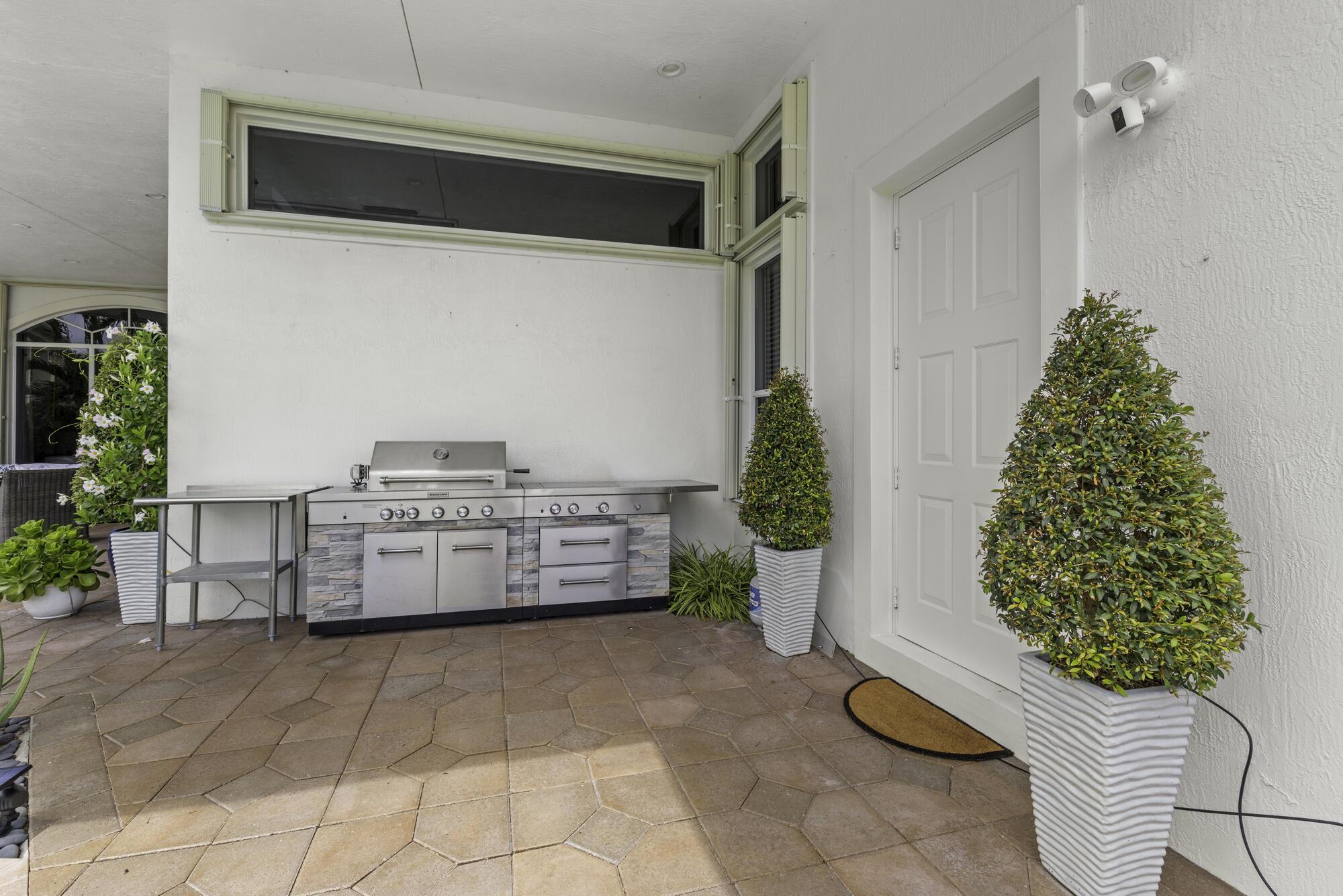 EQUESTRIAN CLUB - Residential