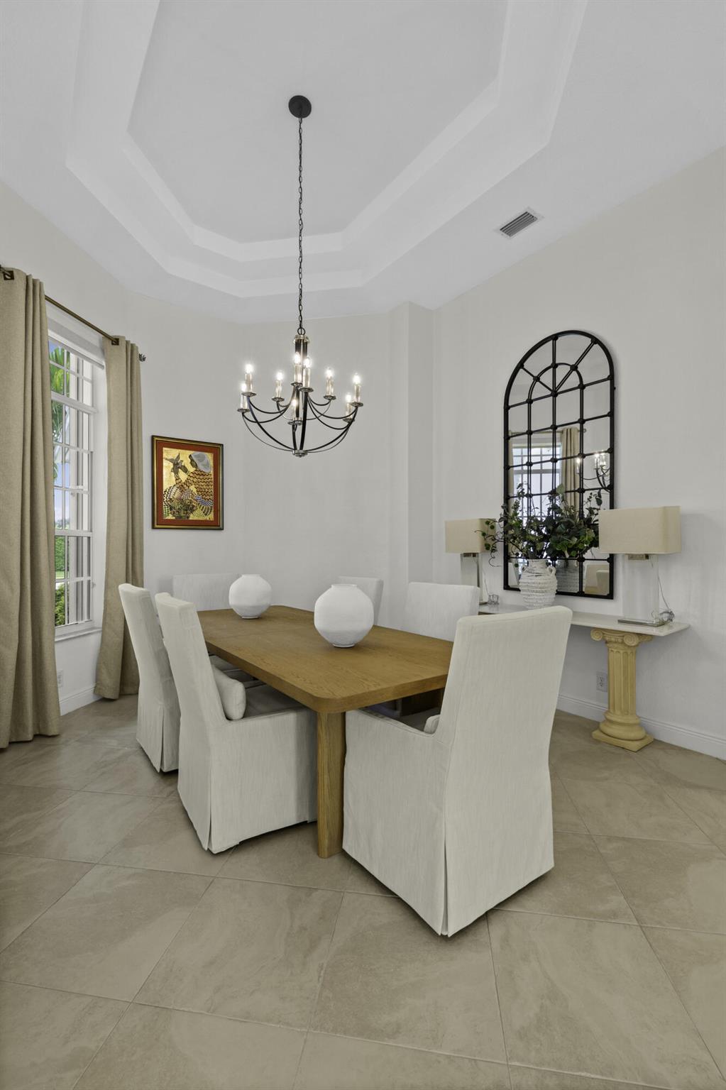 EQUESTRIAN CLUB - Residential