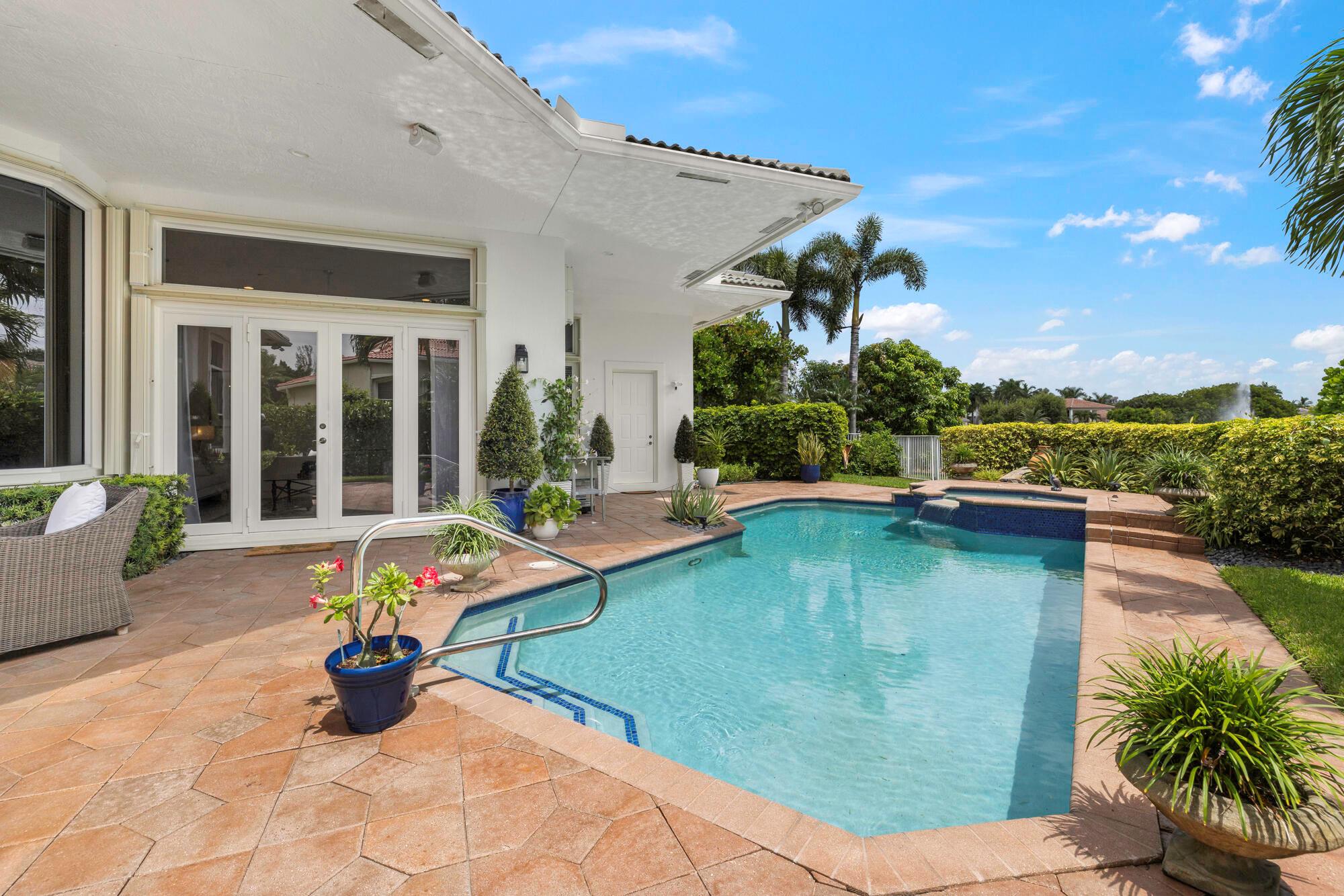 EQUESTRIAN CLUB - Residential