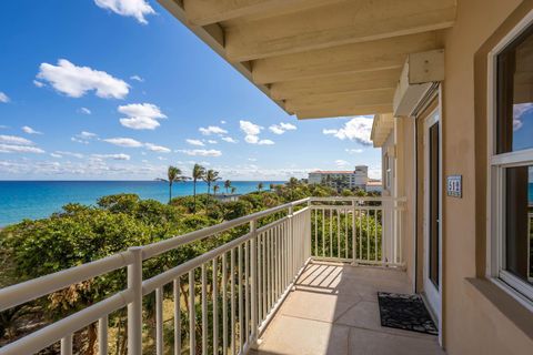 A home in South Palm Beach