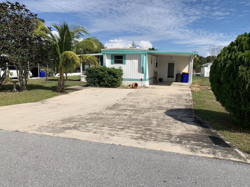 Photo of 7767 SE Swan Avenue, Hobe Sound, FL 33455 (MLS # R10934003)