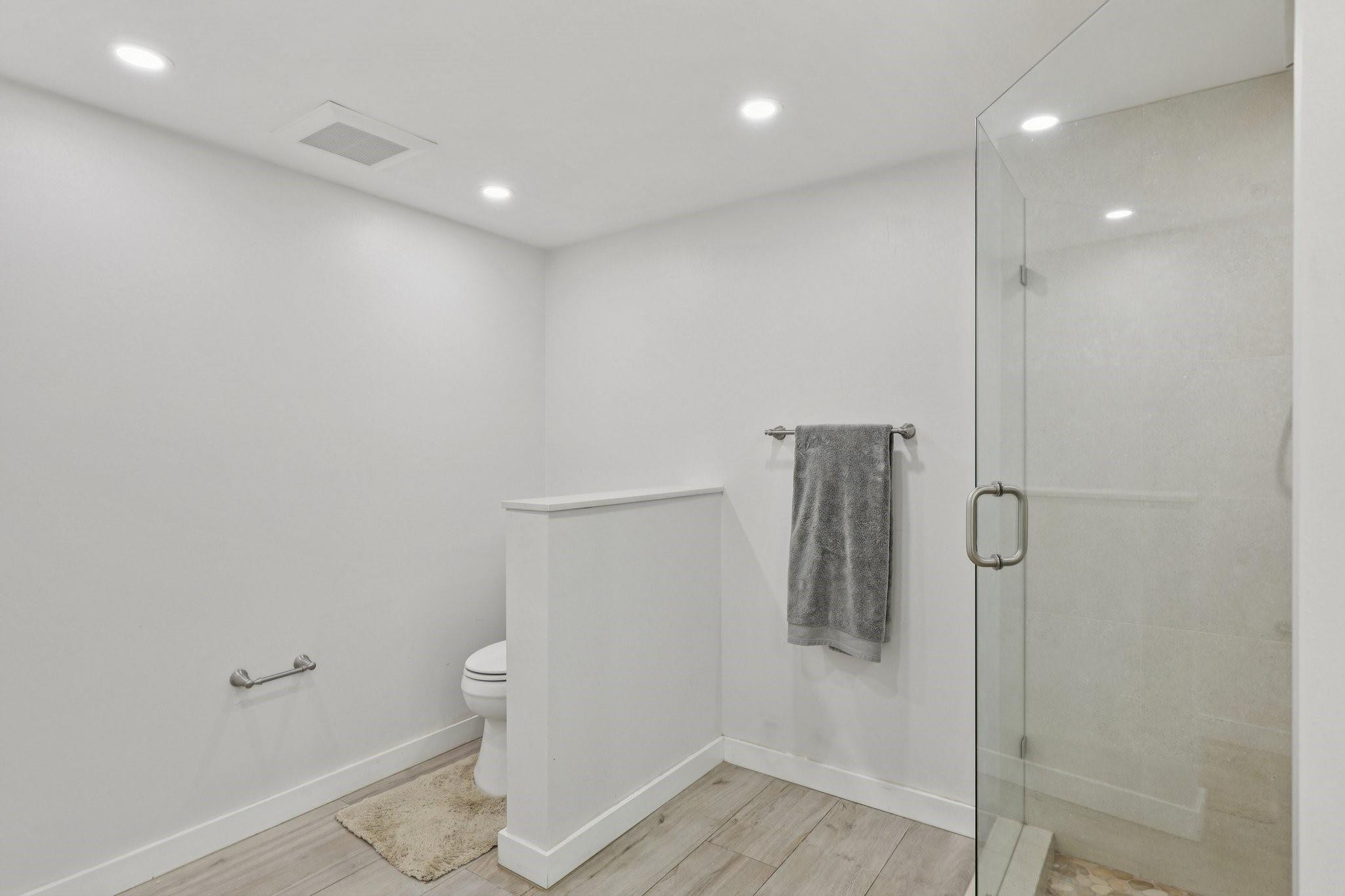 Island Point Condominium - Residential