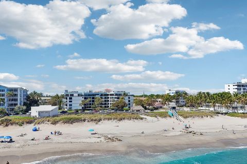 Tiny photo for 665 SE 21st Avenue #107, Deerfield Beach, FL 33441 (MLS # F10555267)