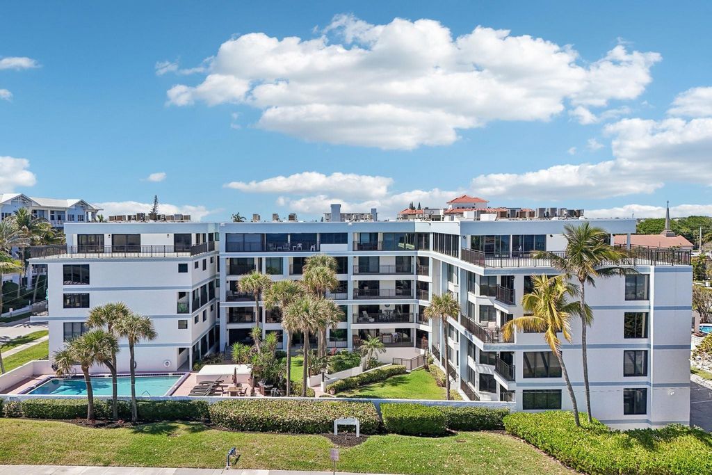 Photo of 665 SE 21st Avenue #107, Deerfield Beach, FL 33441 (MLS # F10555267)