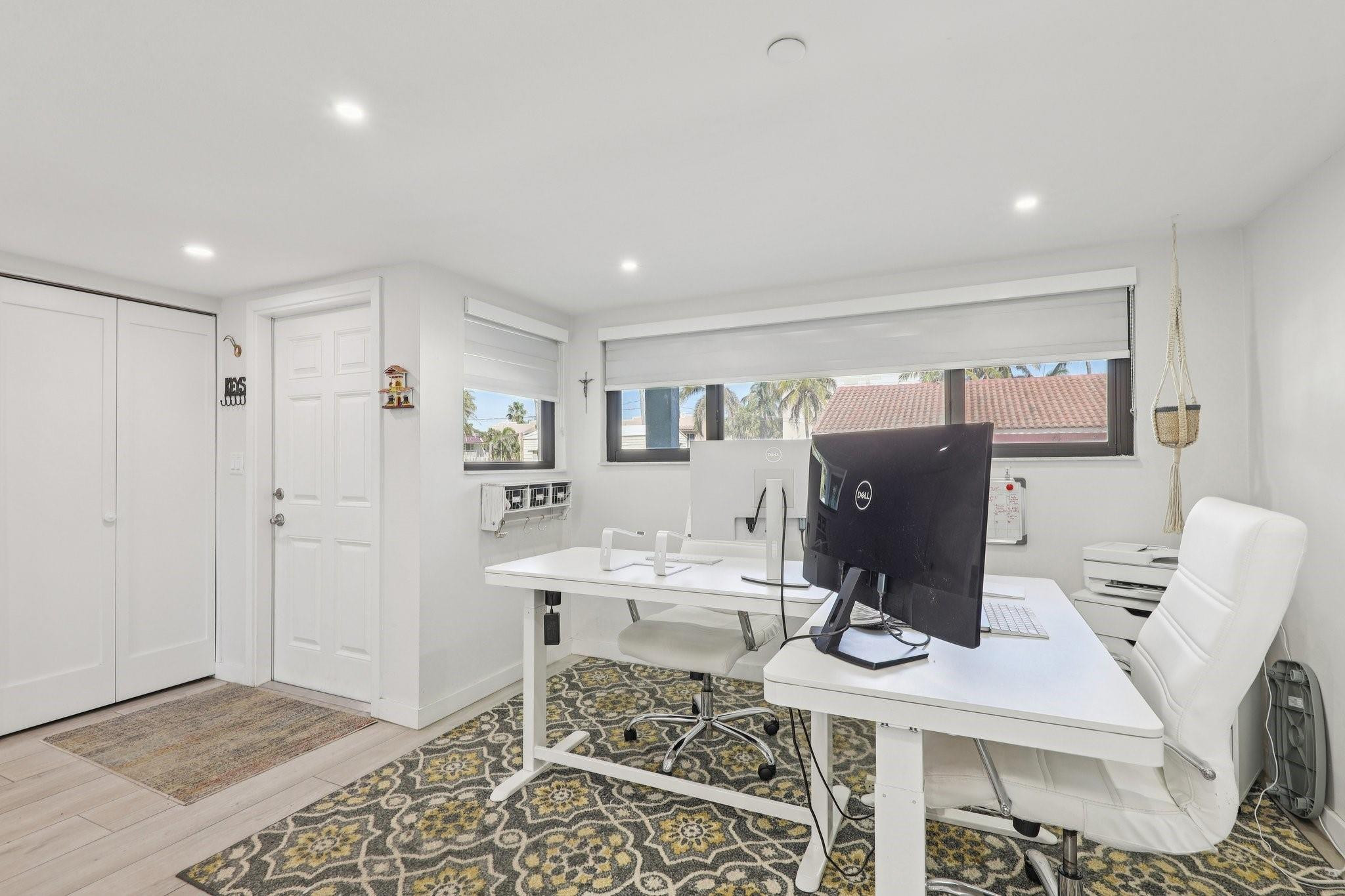 Island Point Condominium - Residential