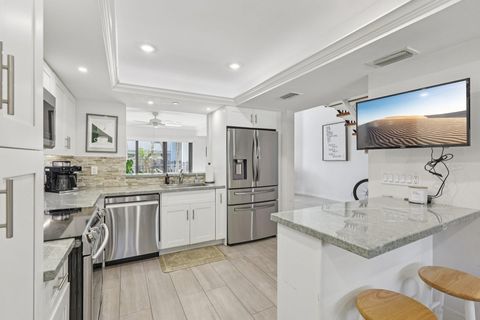 Tiny photo for 665 SE 21st Avenue #107, Deerfield Beach, FL 33441 (MLS # F10555267)