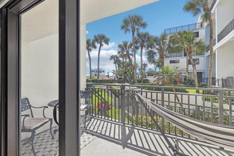 Tiny photo for 665 SE 21st Avenue #107, Deerfield Beach, FL 33441 (MLS # F10555267)