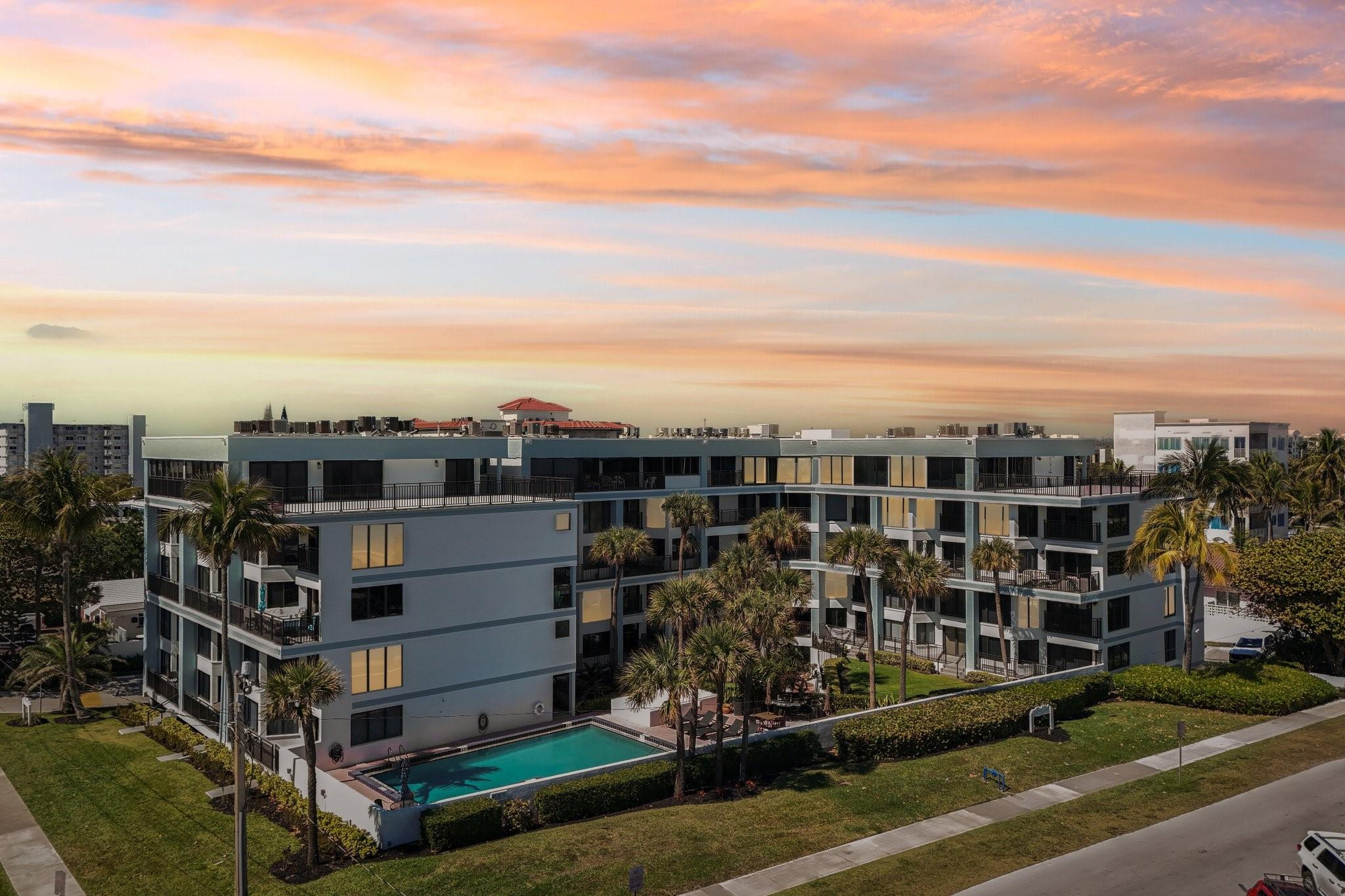 Island Point Condominium - Residential