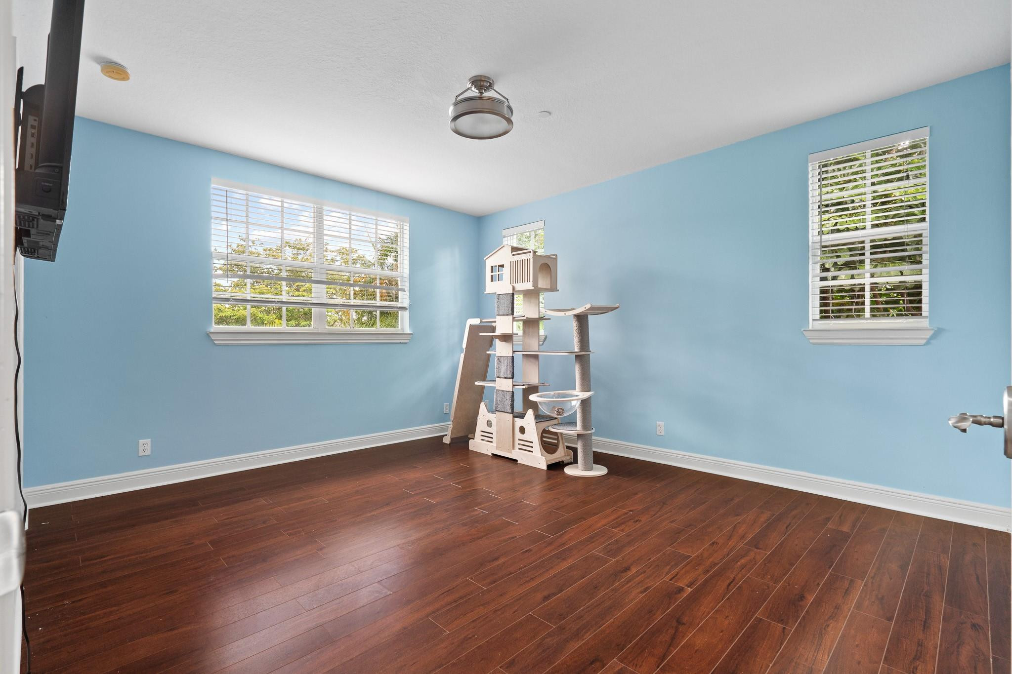 9 Lakeridge - Residential