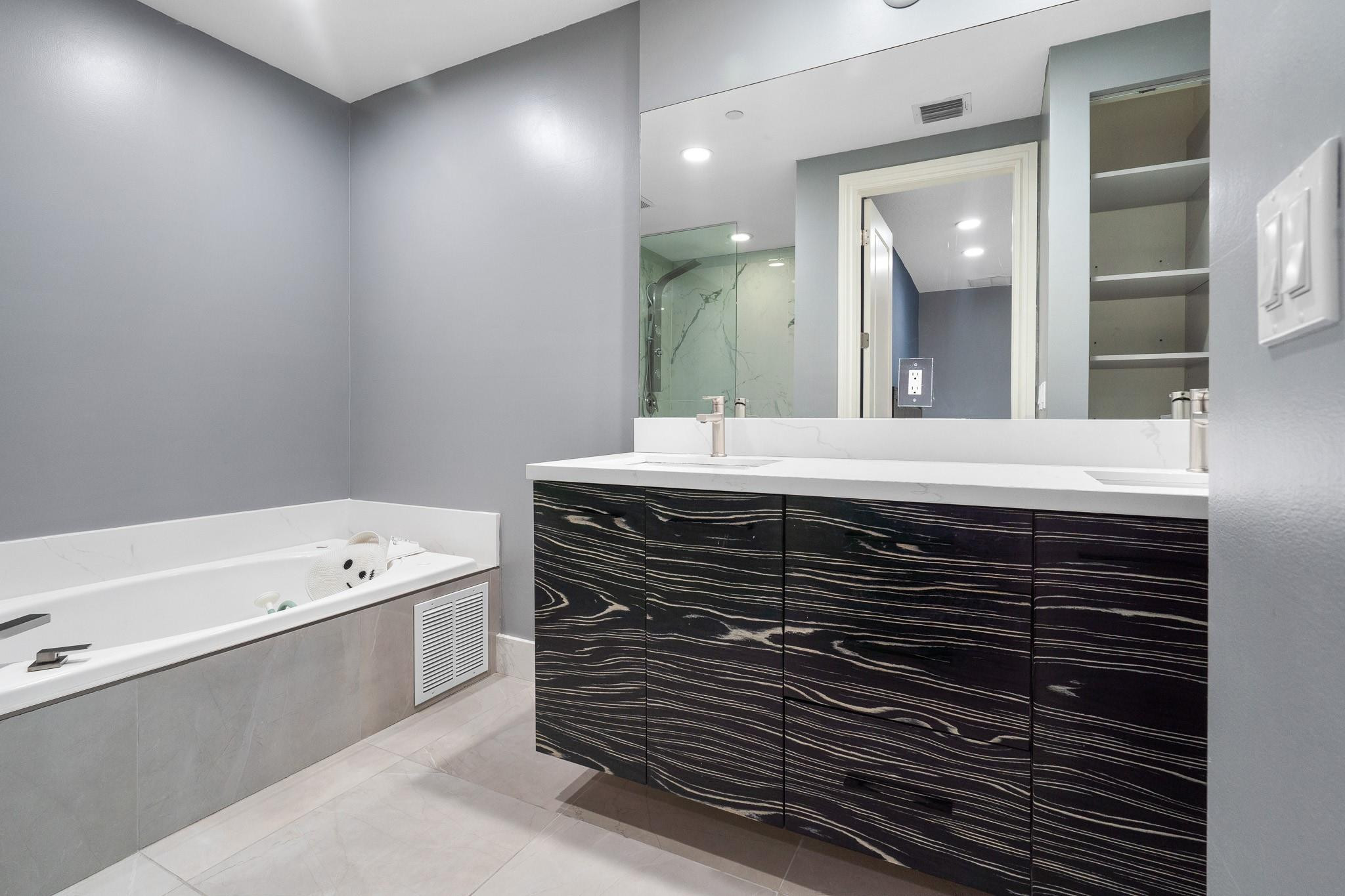 9 Lakeridge - Residential