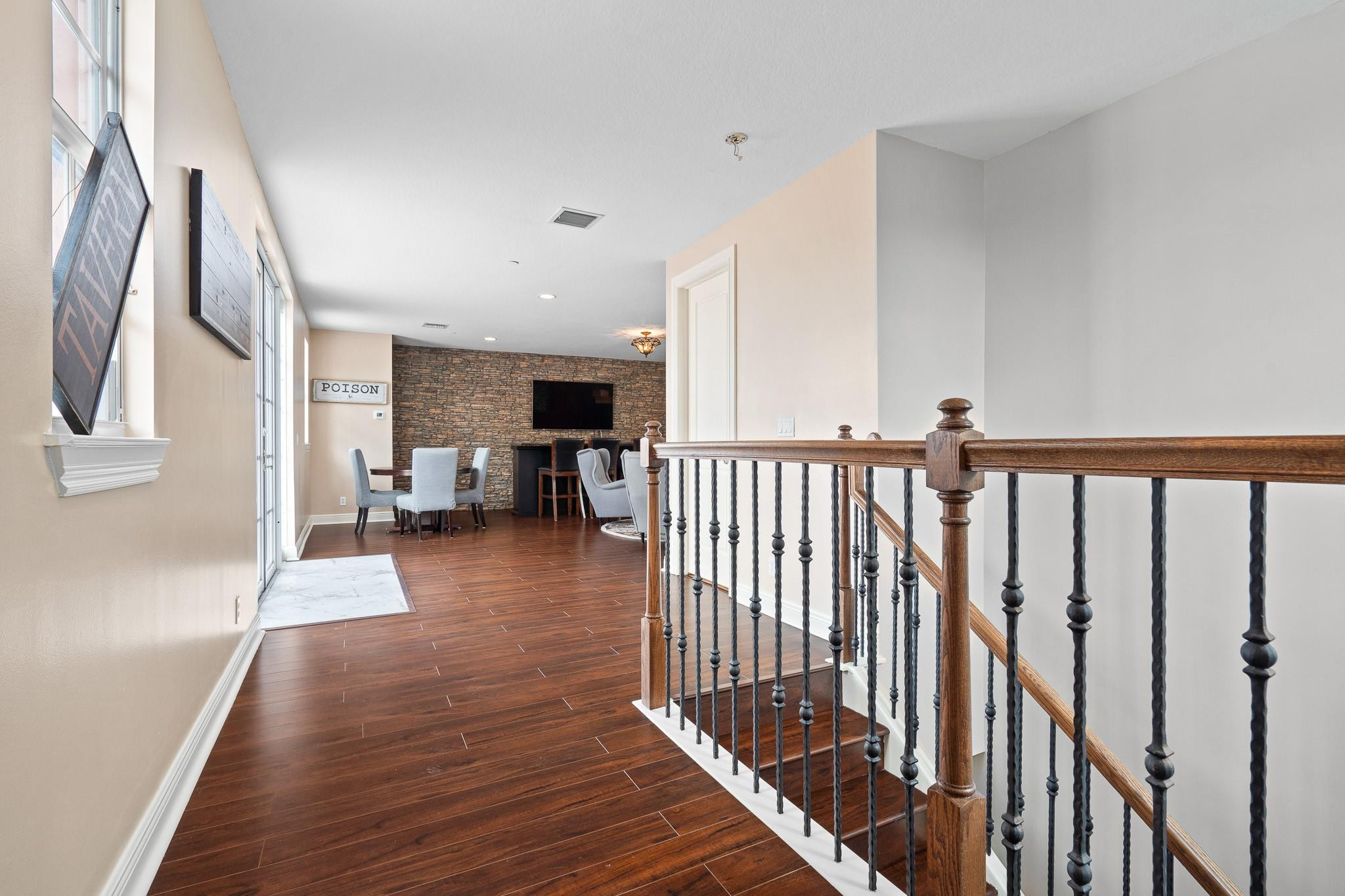 9 Lakeridge - Residential