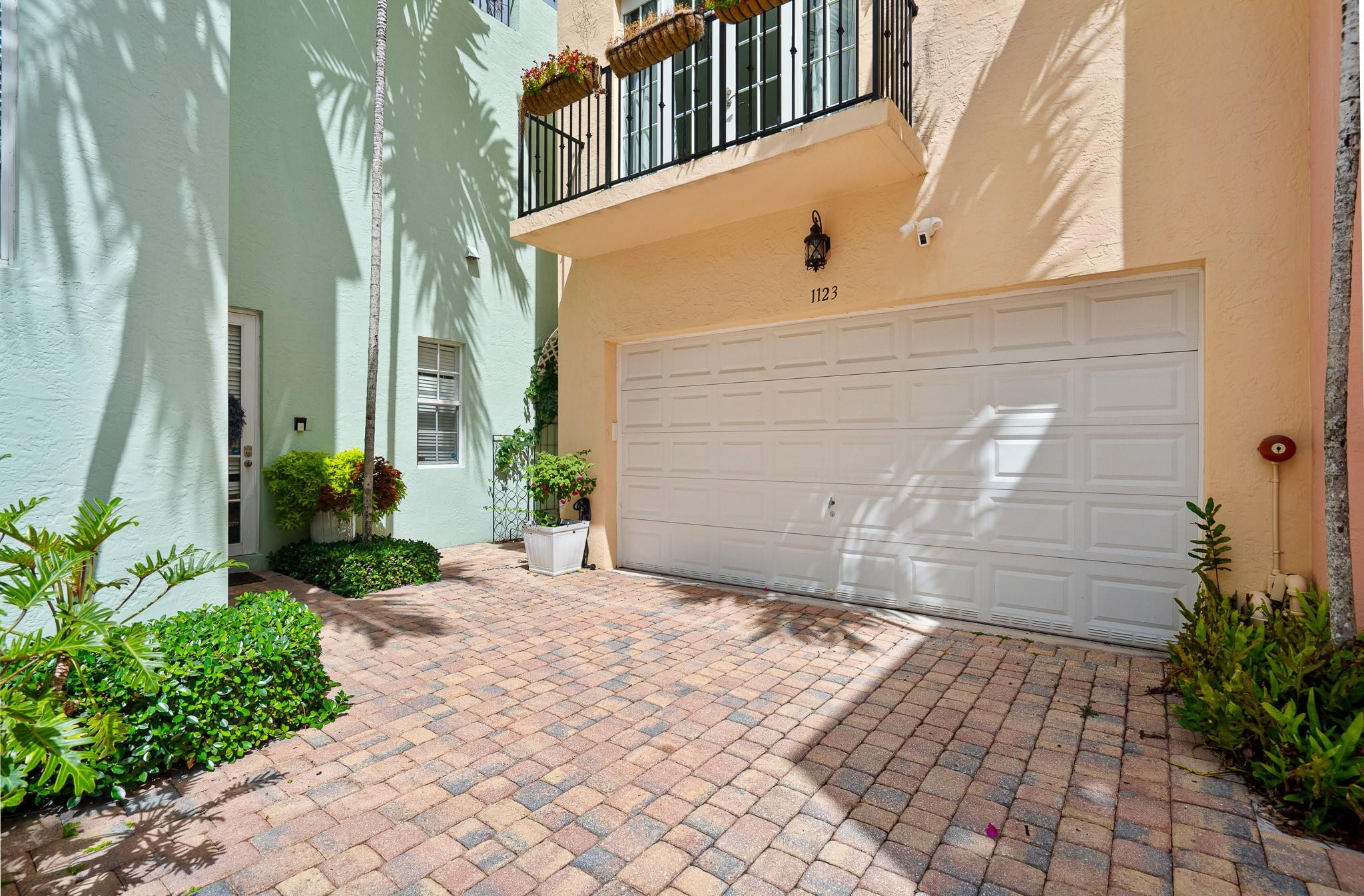 9 Lakeridge - Residential