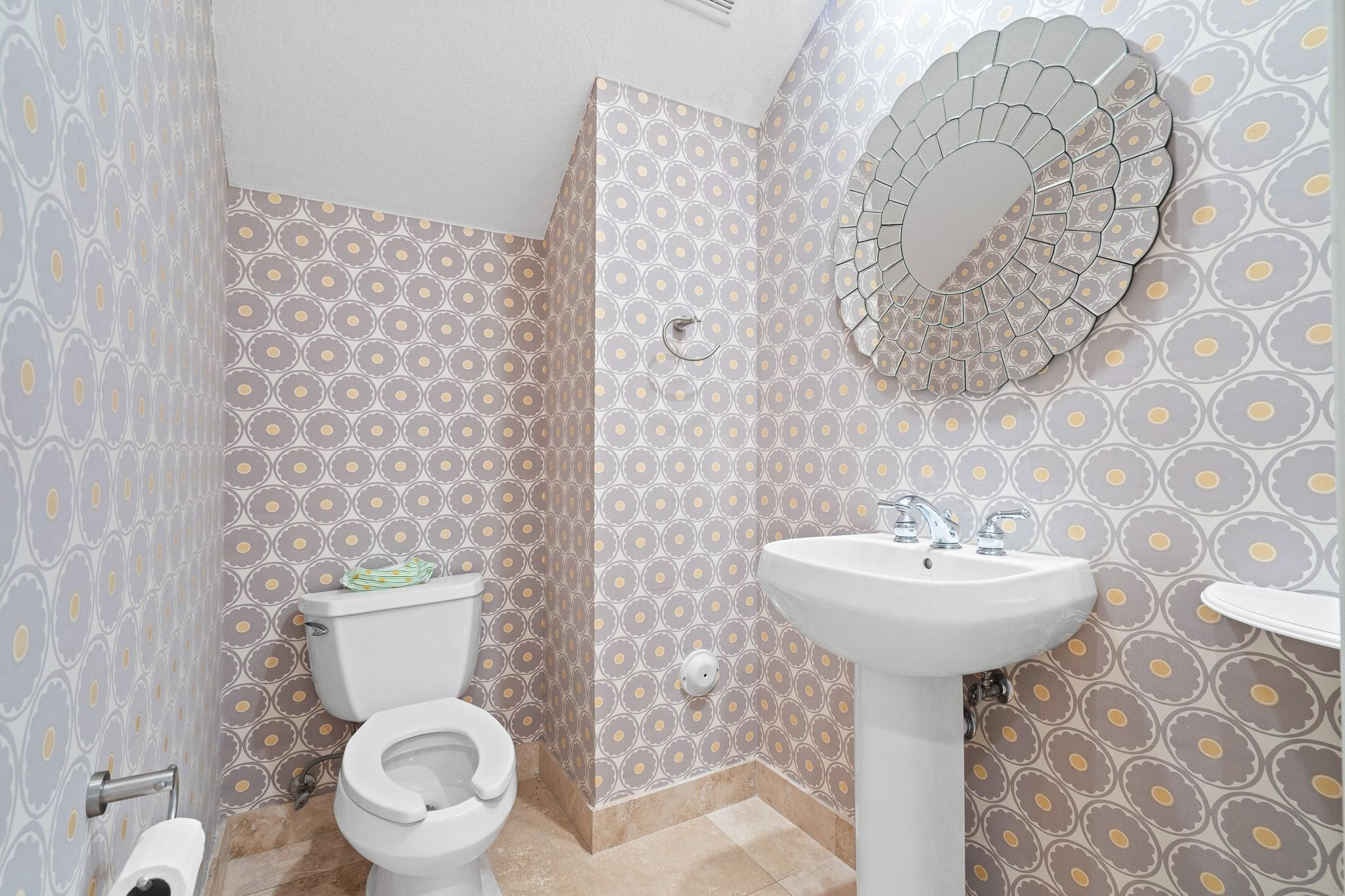 9 Lakeridge - Residential