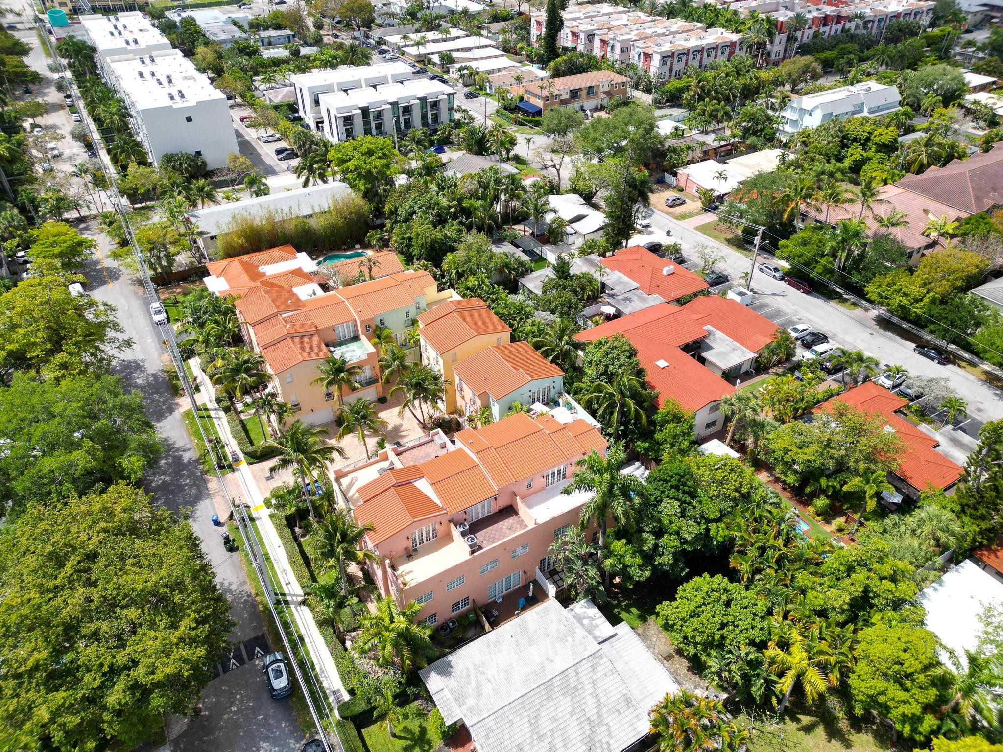 9 Lakeridge - Residential