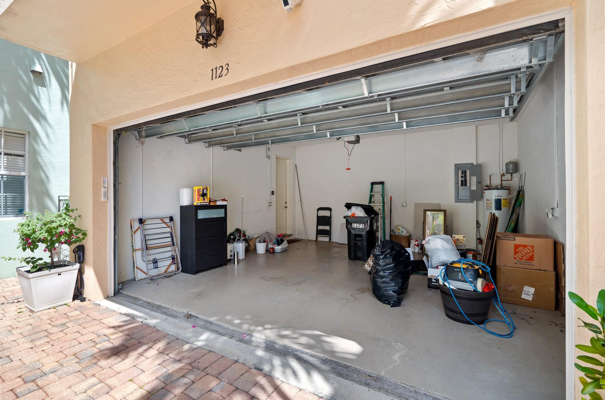 9 Lakeridge - Residential