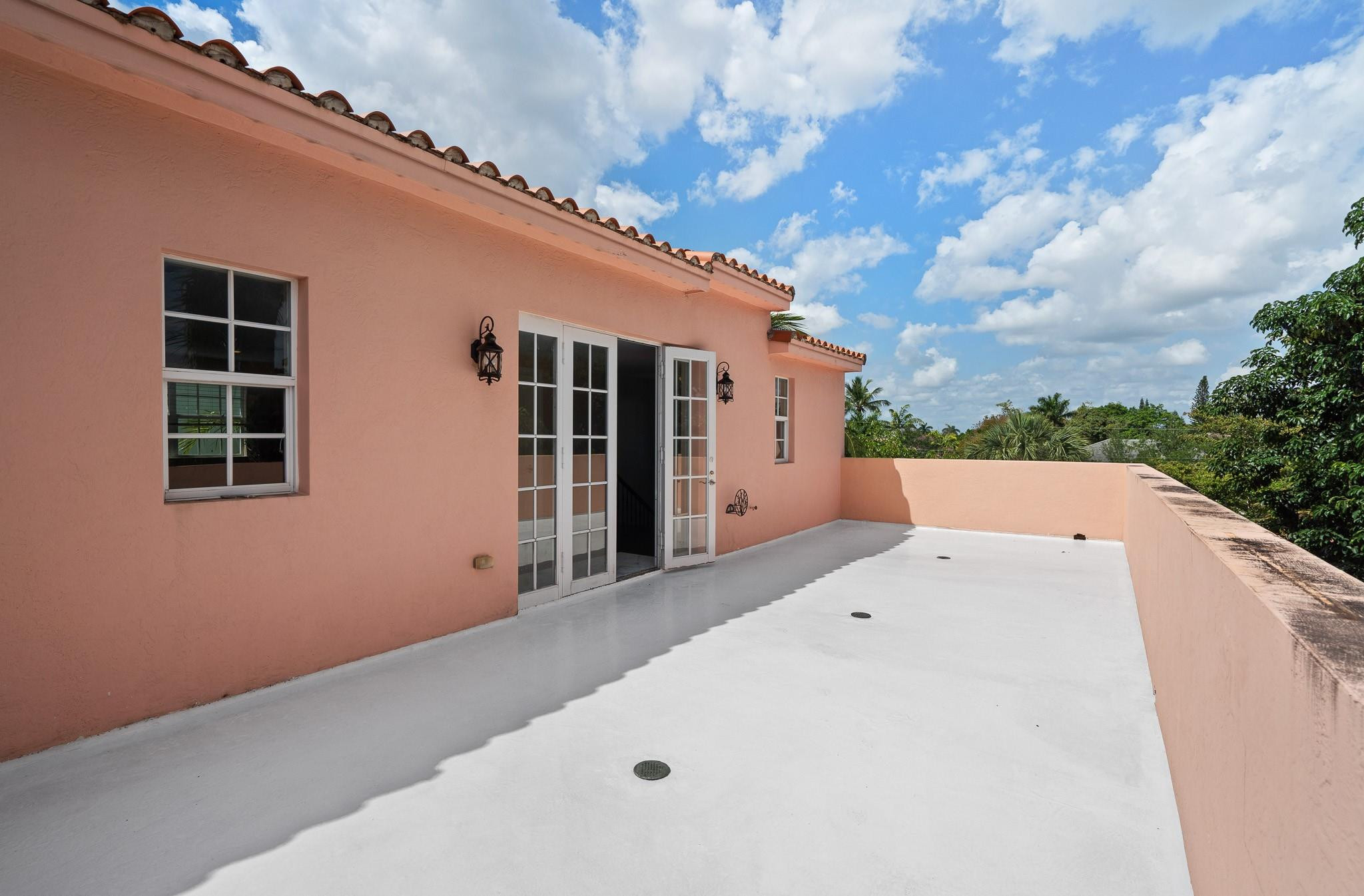 9 Lakeridge - Residential