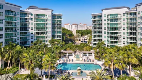 500 SE Mizner Boulevard Unit A209, Boca Raton, FL MLS: R11073116