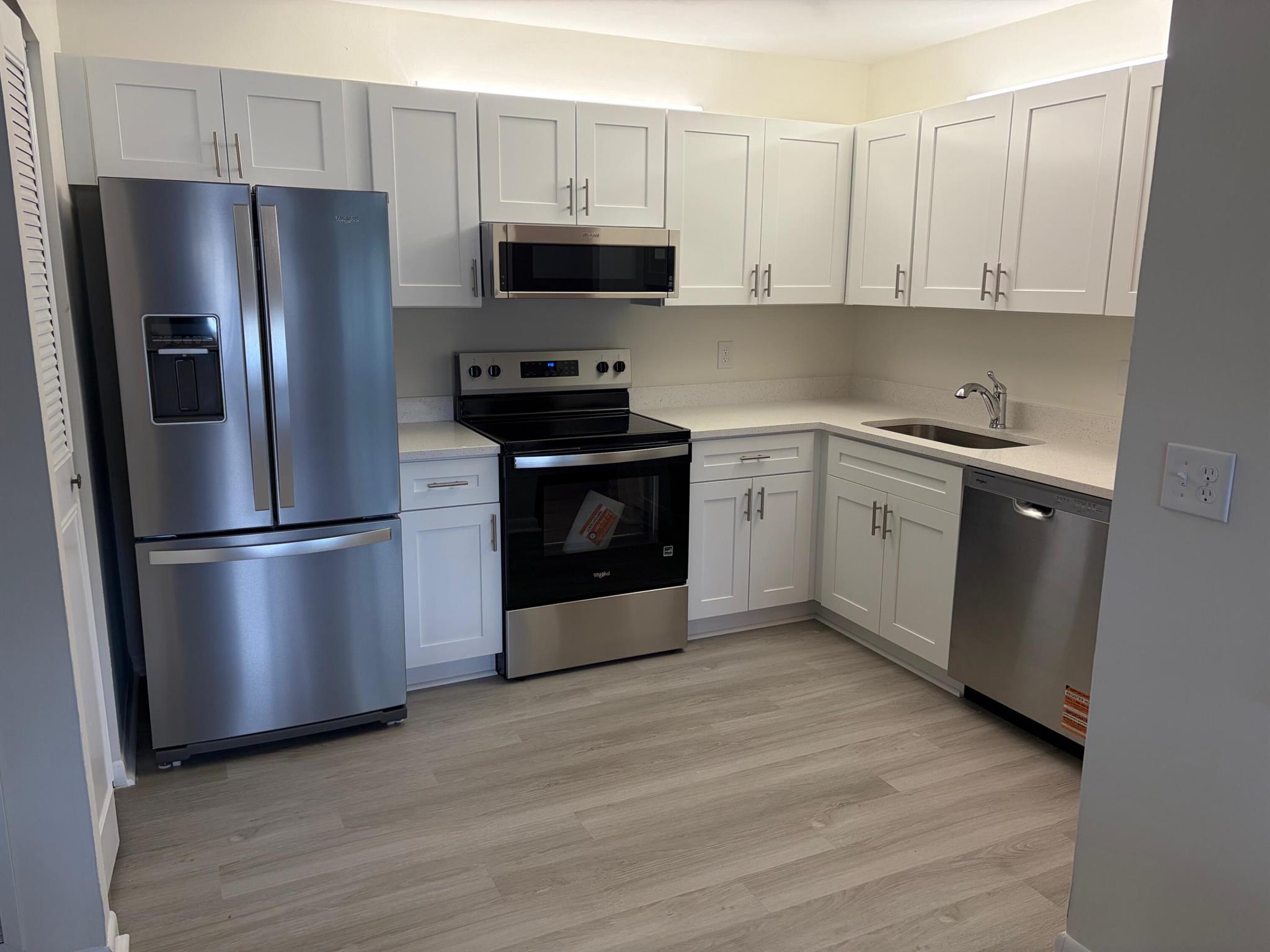 LA PINATA CONDO - Residential