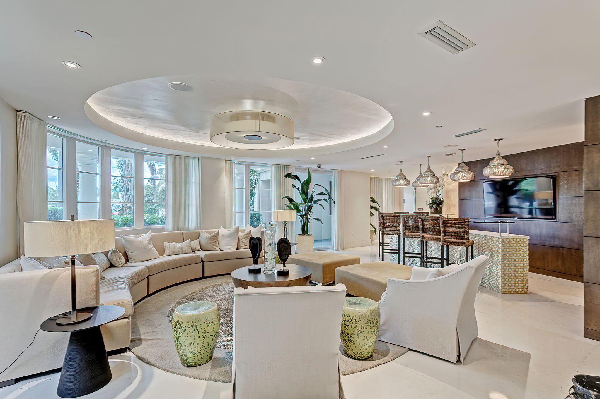 DOLCE VITA CONDO - Residential