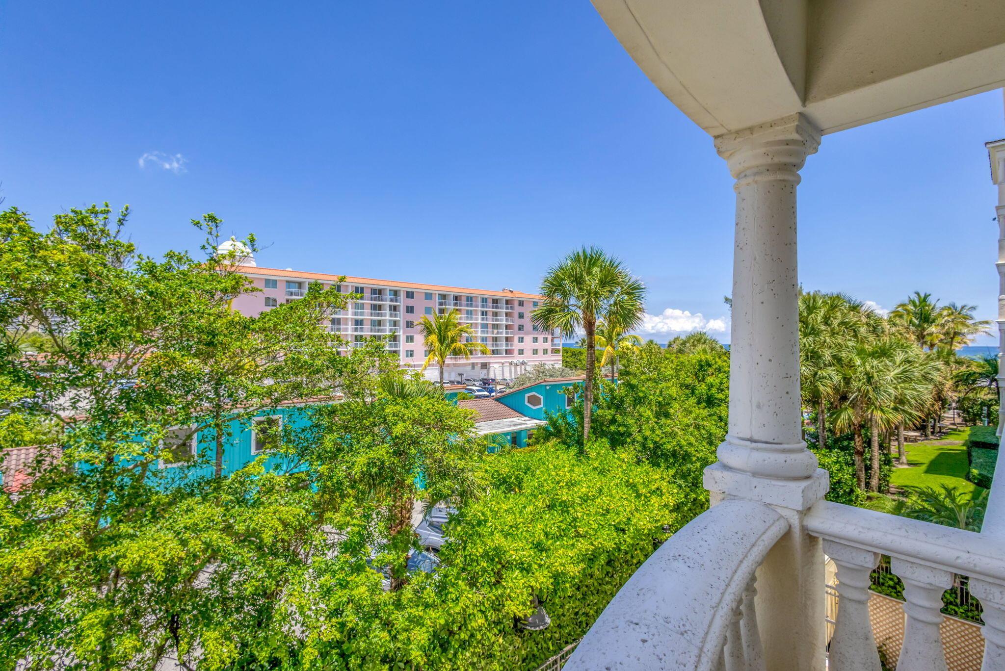 DOLCE VITA CONDO - Residential