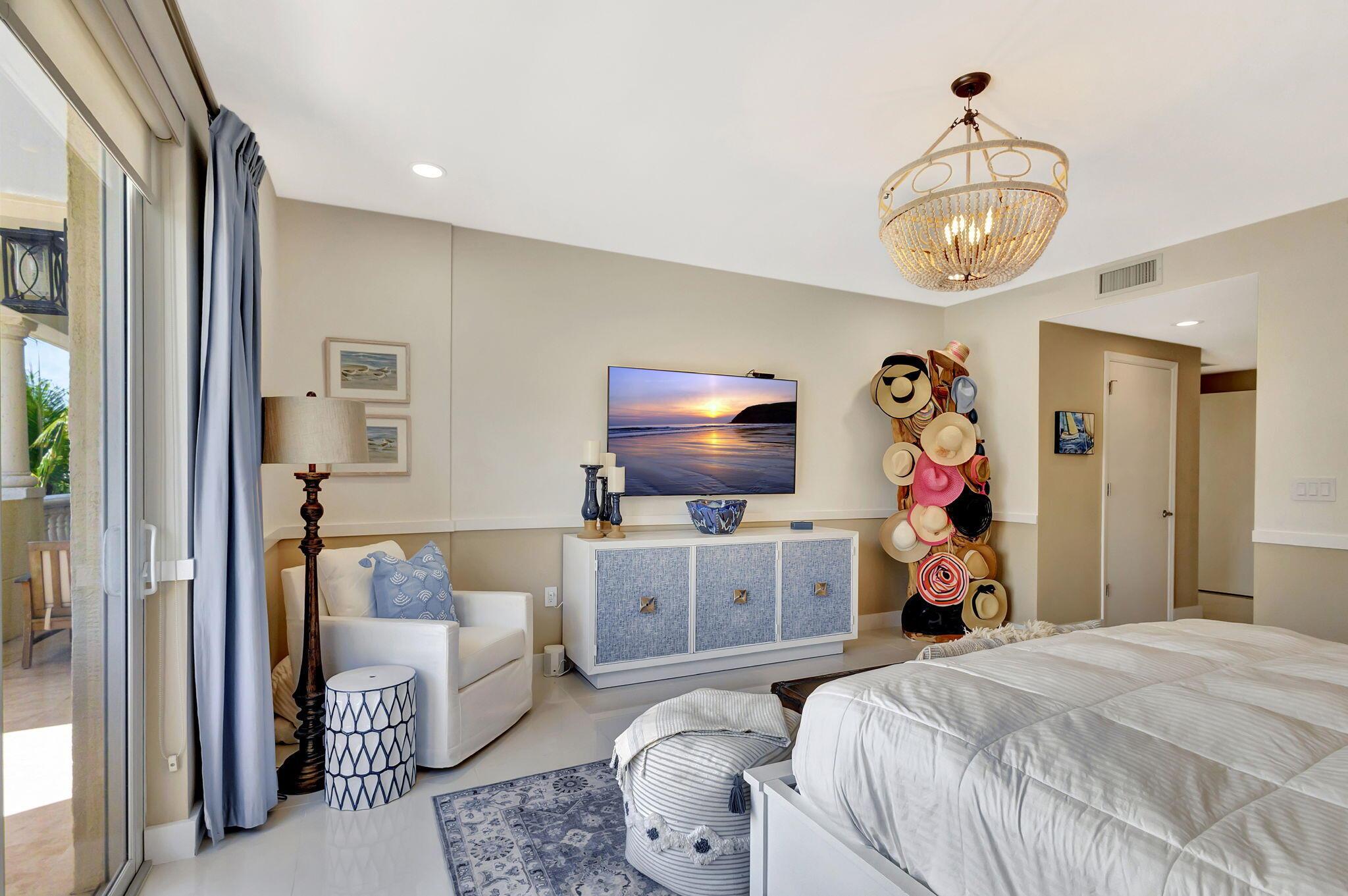 DOLCE VITA CONDO - Residential