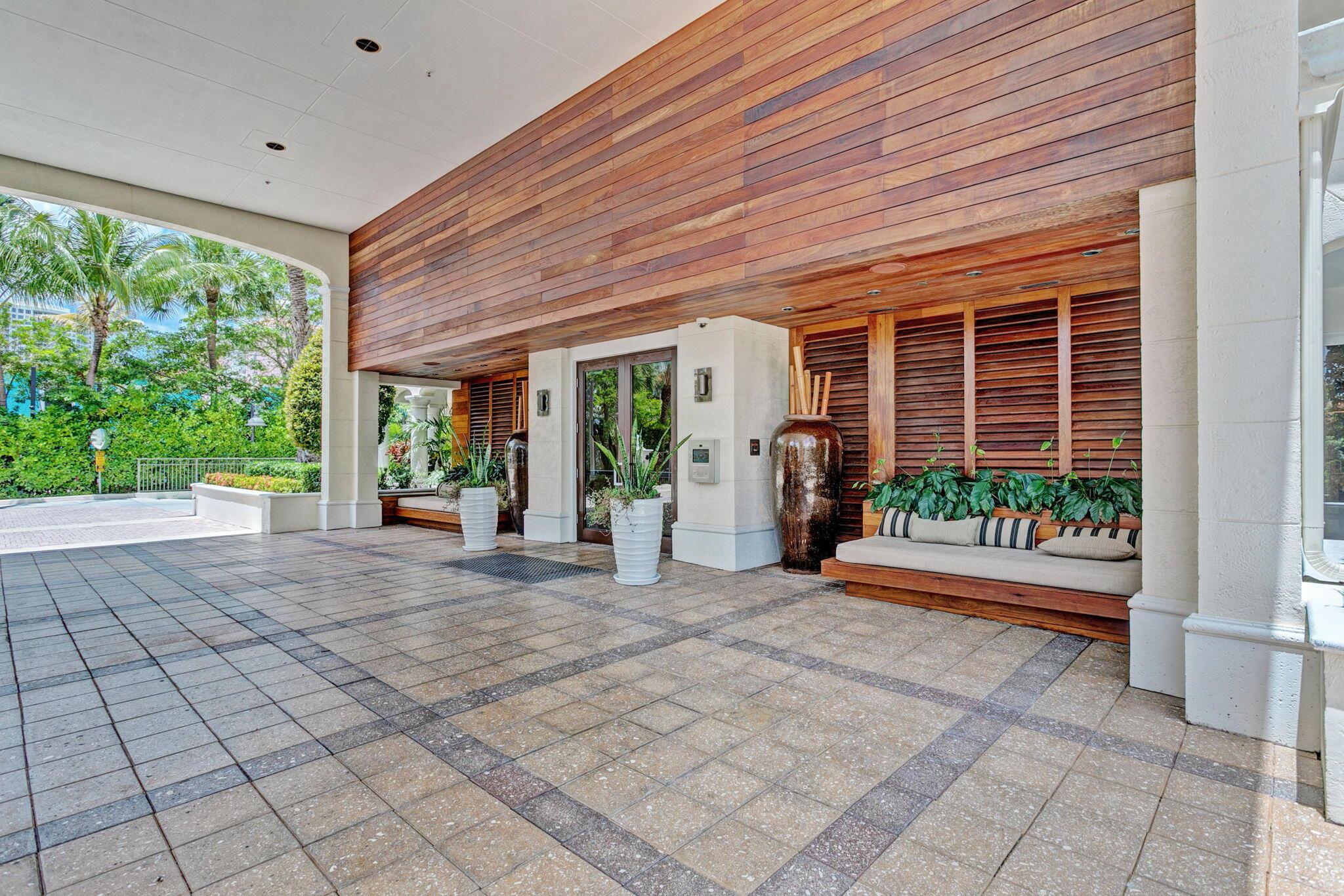 DOLCE VITA CONDO - Residential