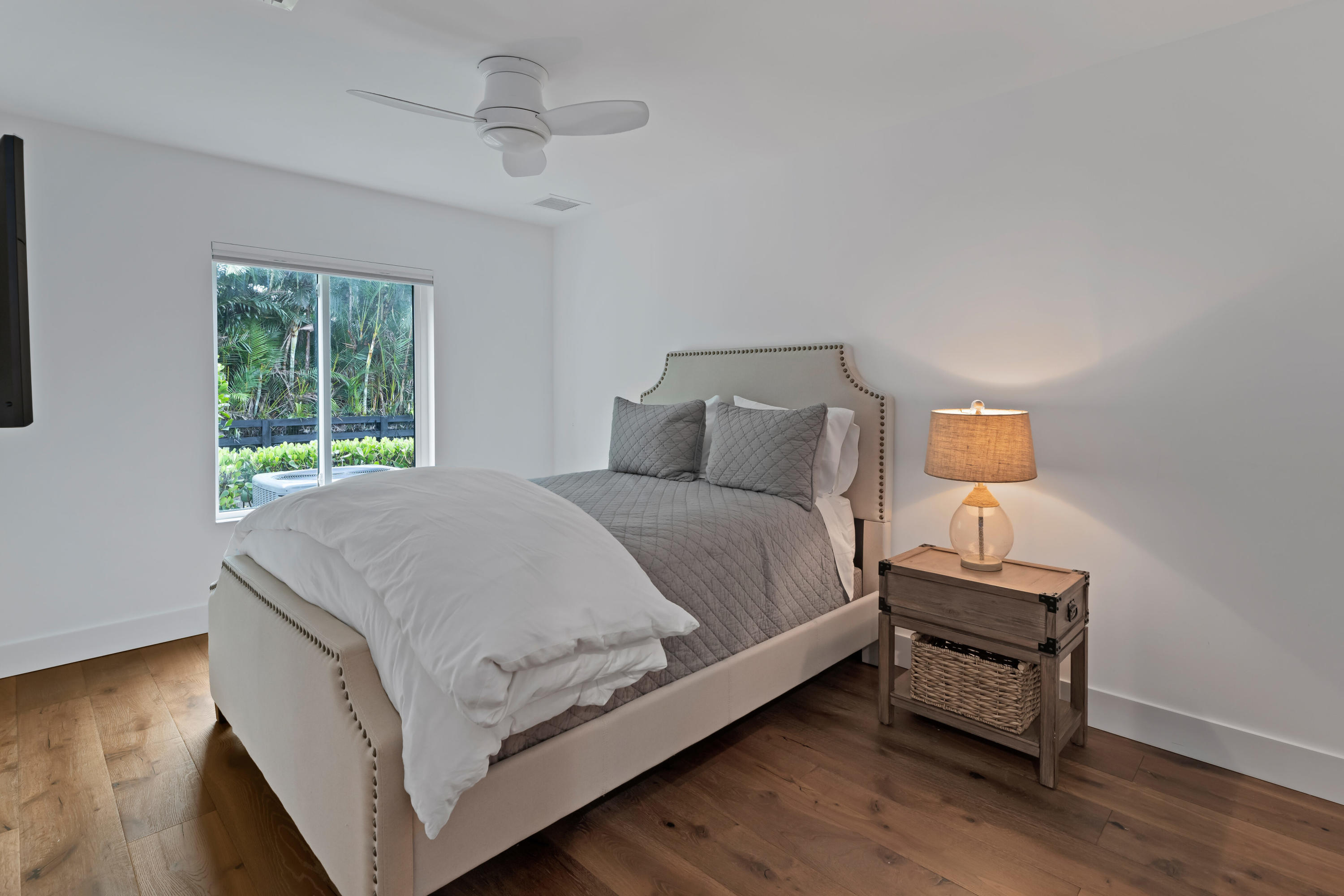 SADDLE TRAIL PARK OF WELLINGTON - Residential