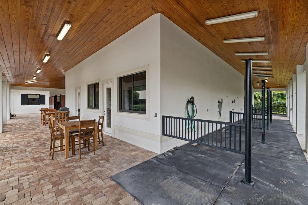 SADDLE TRAIL PARK OF WELLINGTON - Residential